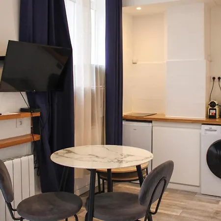 Near Eiffel Tower Appartement *